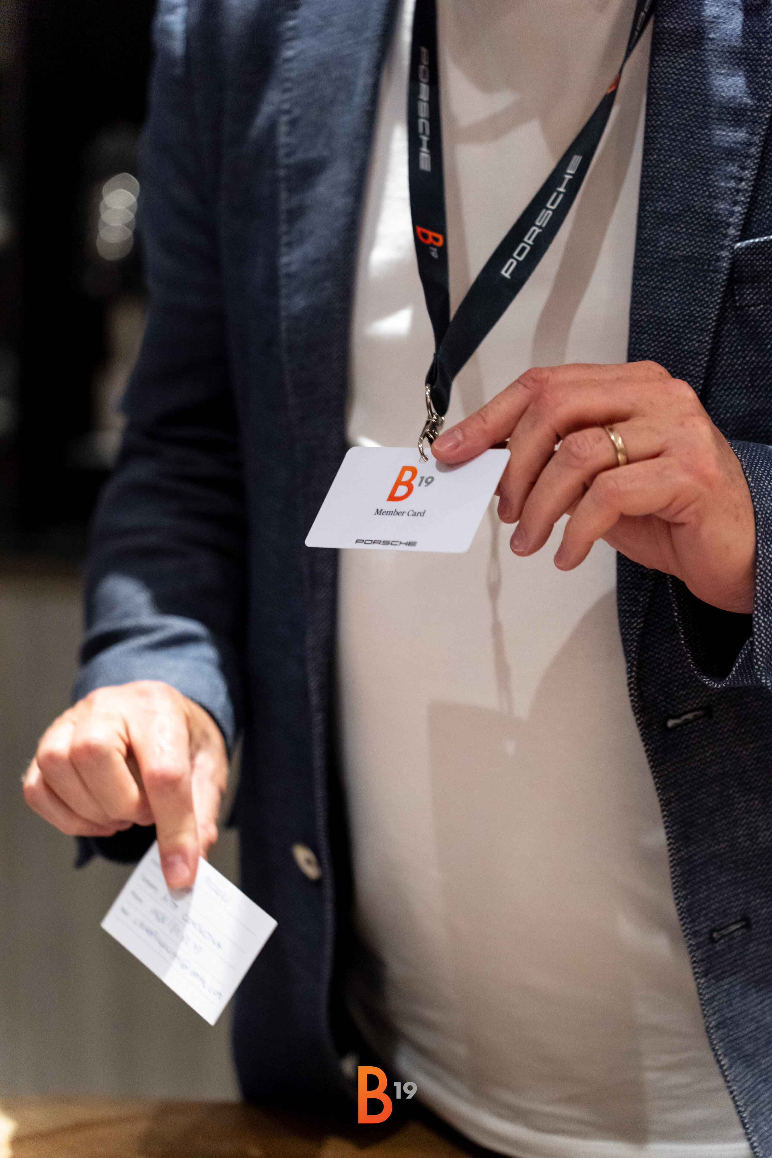 B19